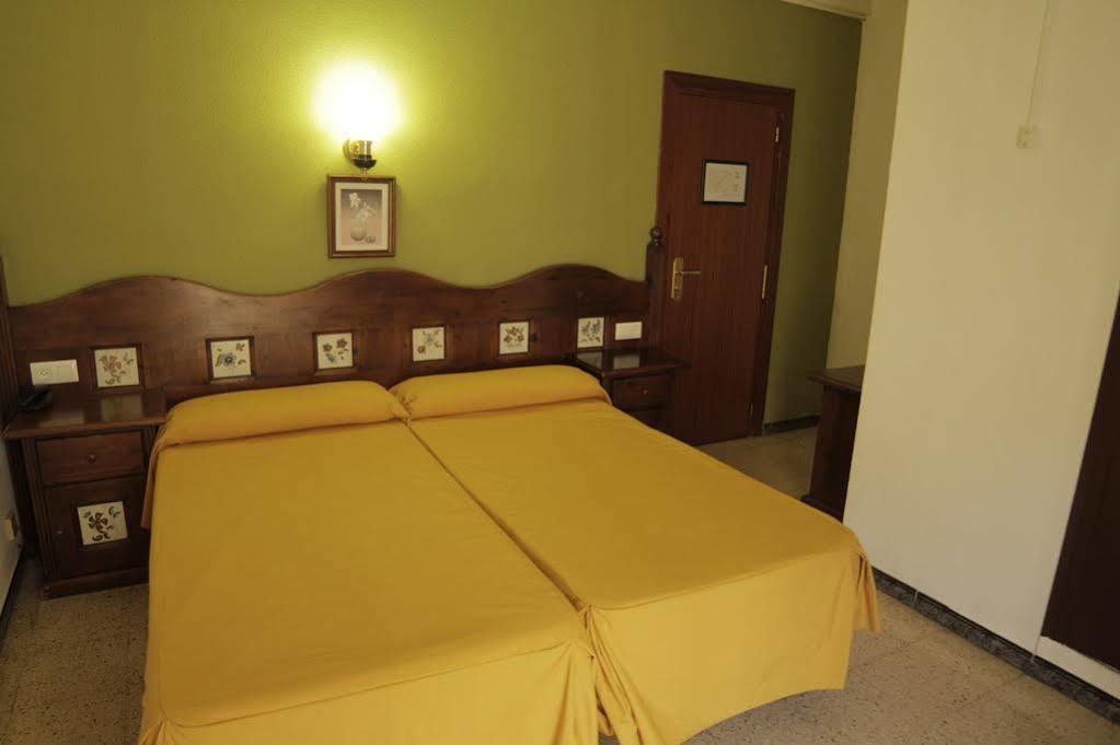 יורט דה מאר Hotel Proa Astor מראה חיצוני תמונה